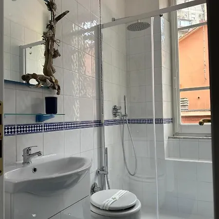 Via Prione 3* La Spezia